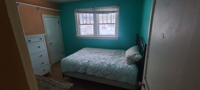 Photo of Jes's room