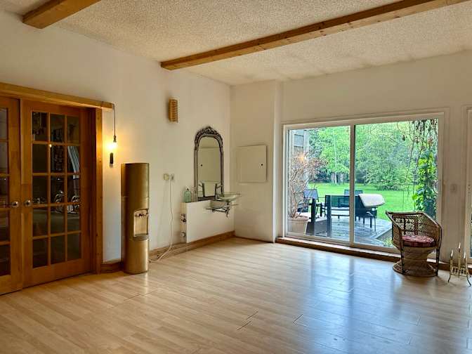 paige pezderic's room