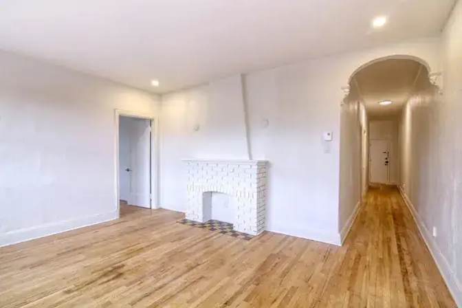 Preethi Badethala Ashokkumar's room