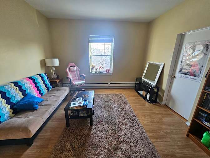 Logan Jennings's room