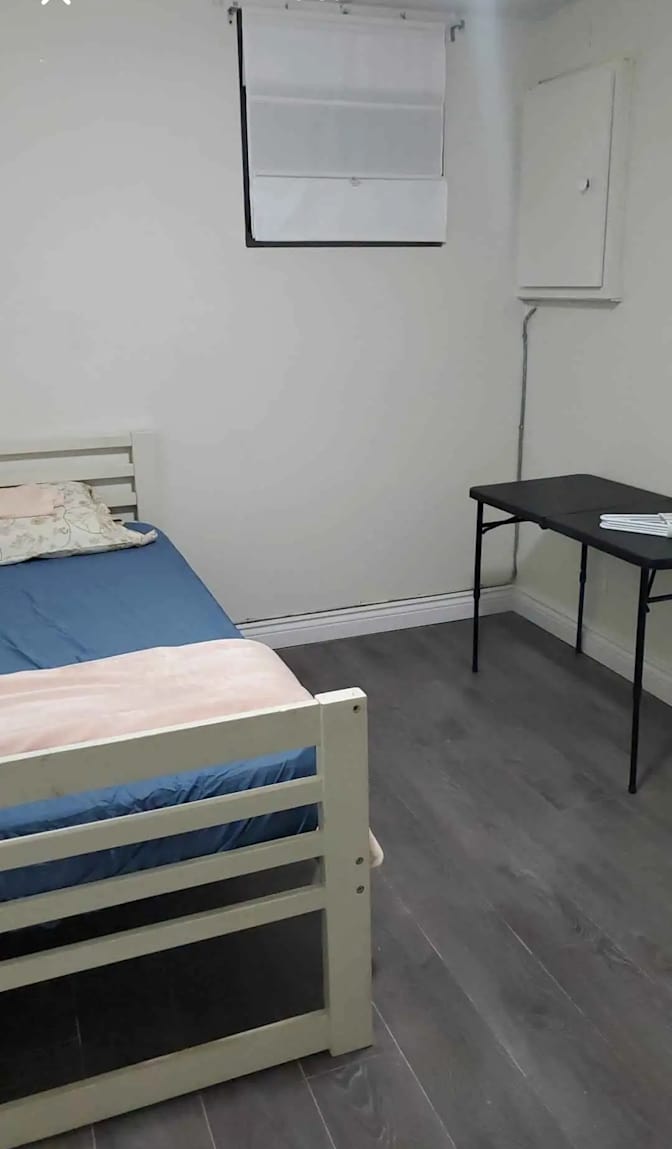 Photo of Benimam's room