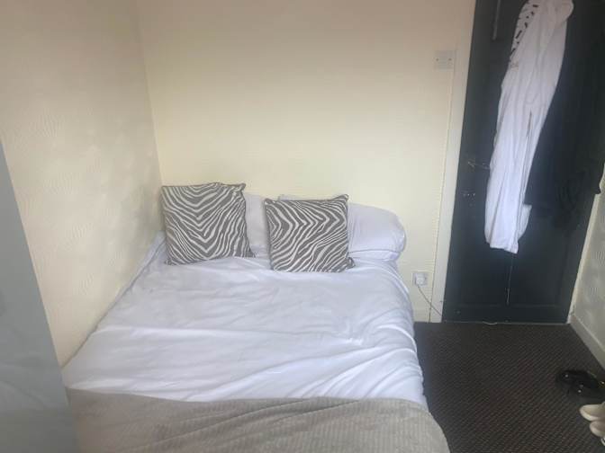 Photo of Simon's room