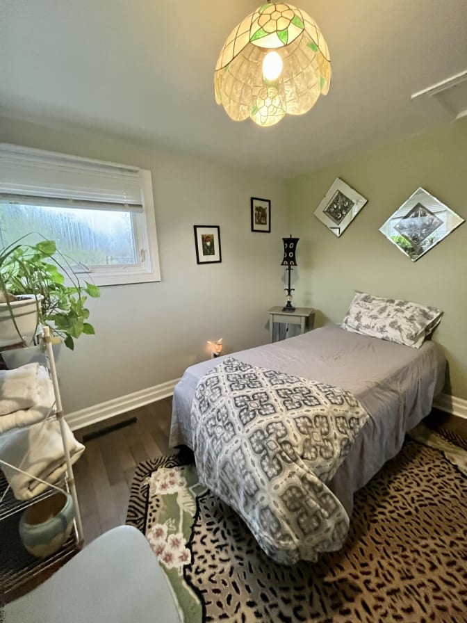 Photo of Betsy's room