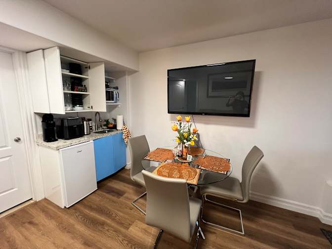 Xiaoye ( Zoe)'s room