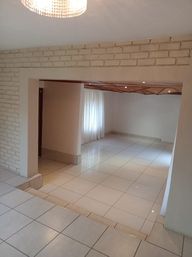 Photo of Rotondwa's room