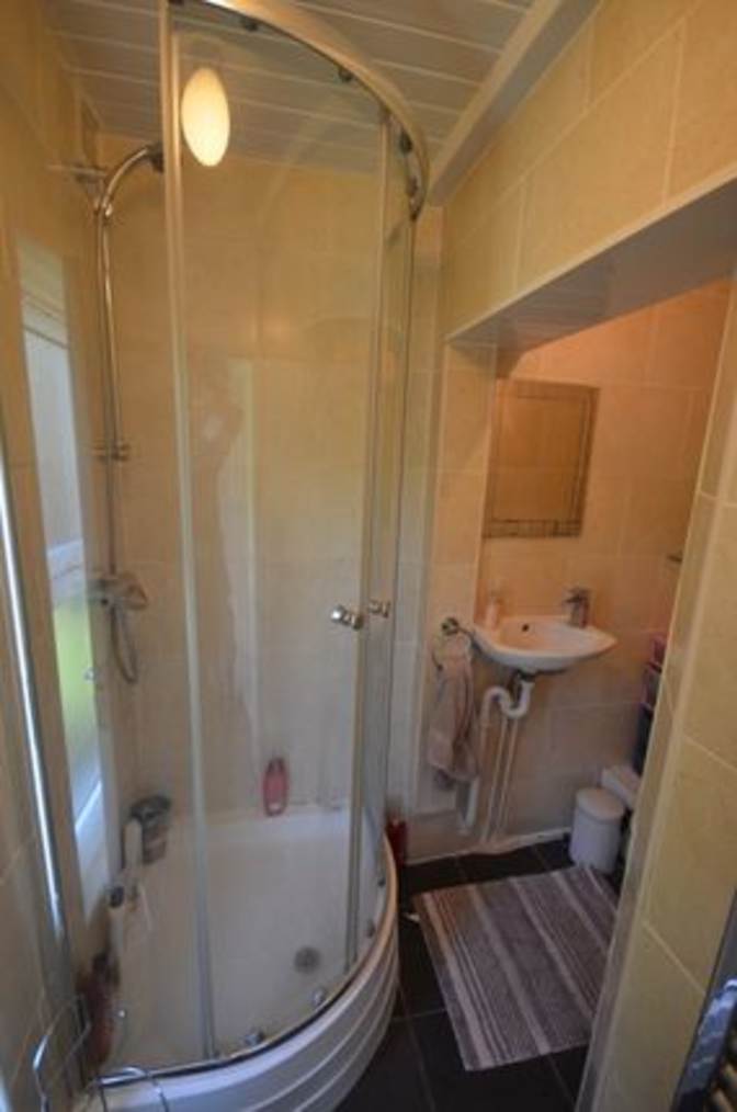 Photo of Caroline's room
