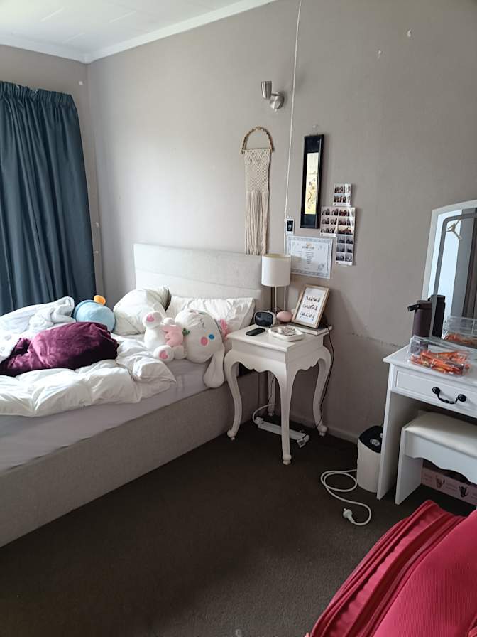 Photo of Sandar's room