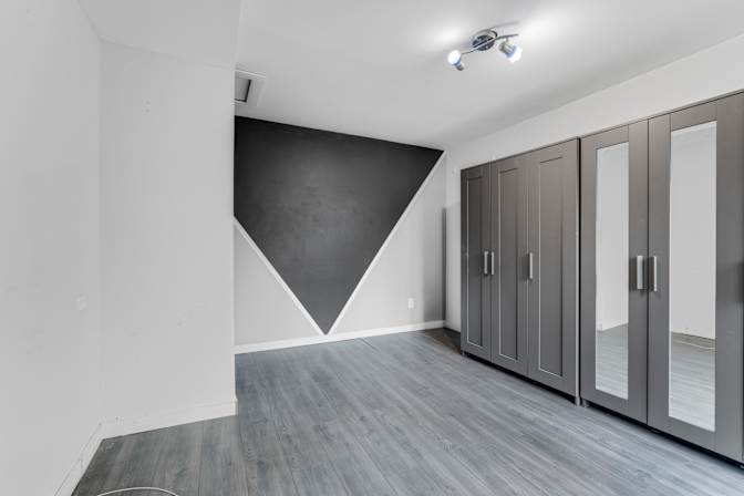 Charles Nyong's room