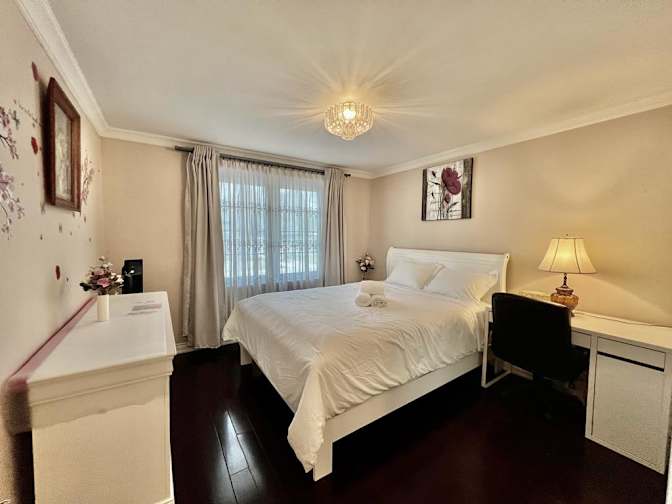 Photo of Linh's room