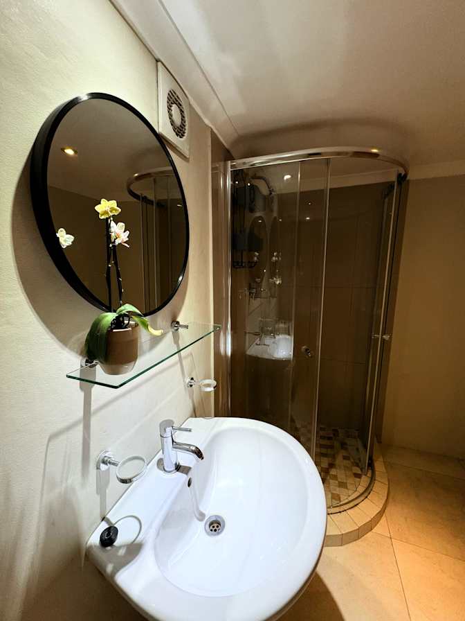 Photo of Allen Morrison's room