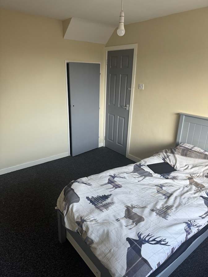 Photo of Wayne's room