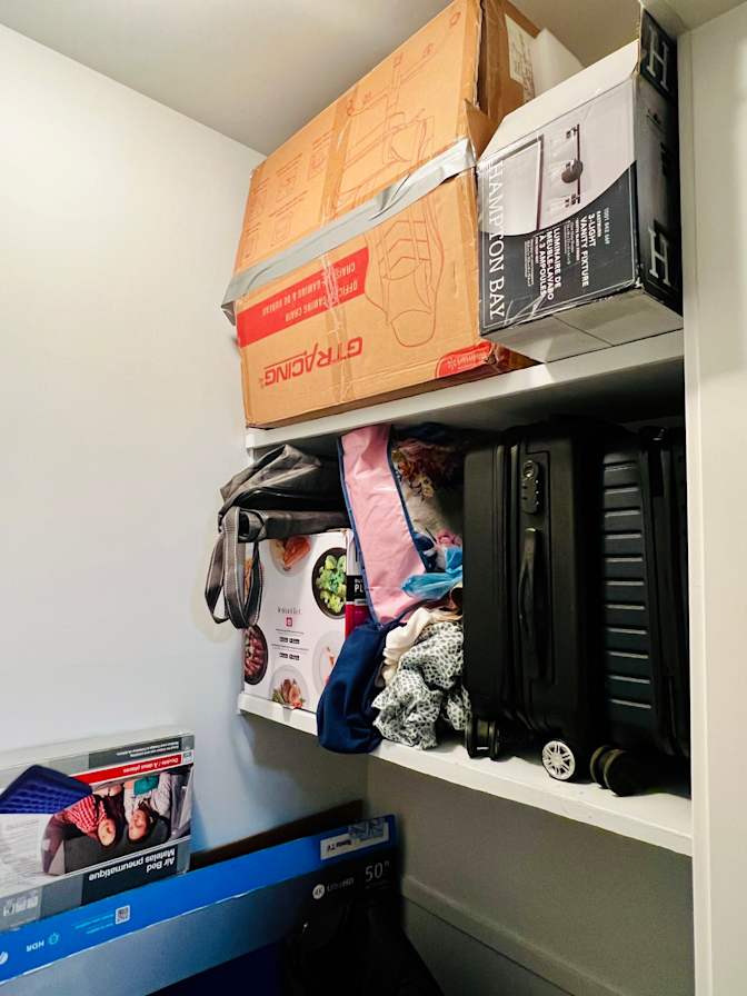 Sehrish Pretty's room