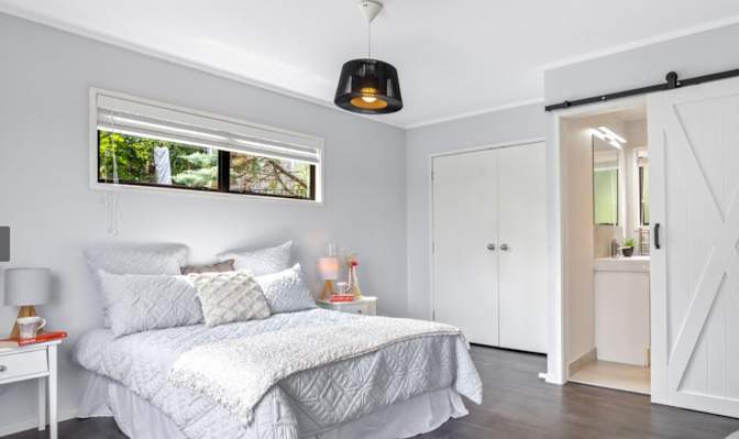 Photo of denise Lutge's room