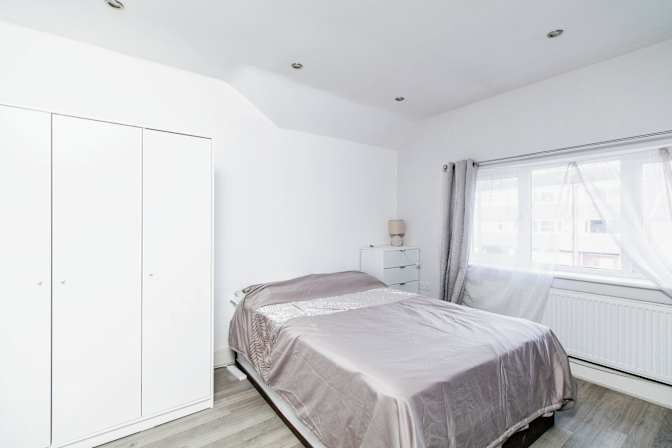 Photo of Jonathan's room