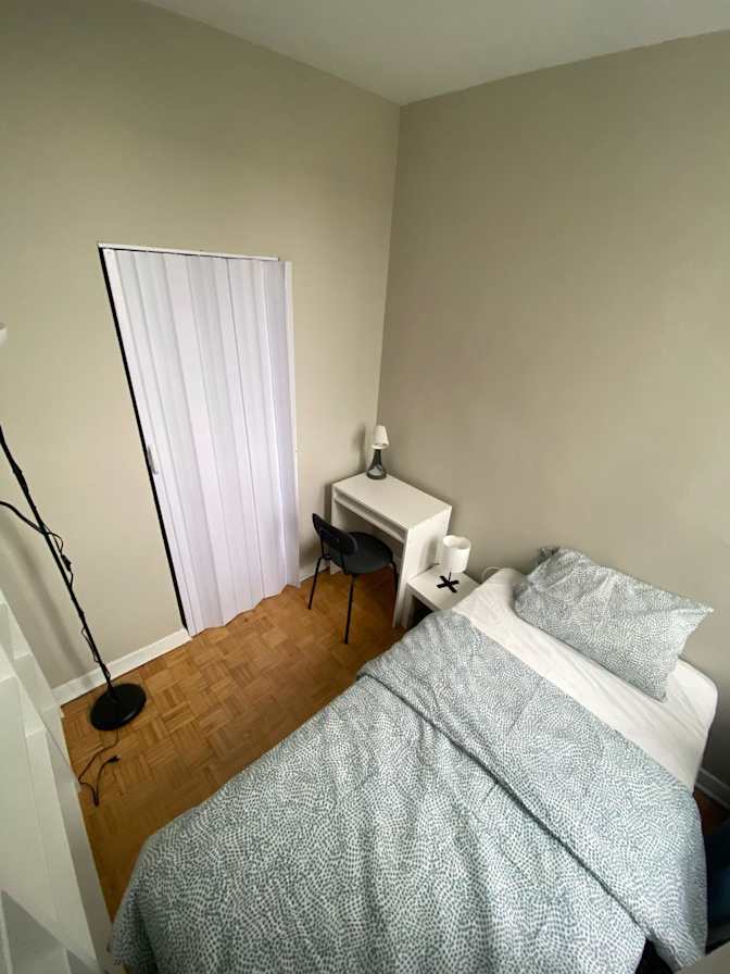 Feyza Elif Demir's room