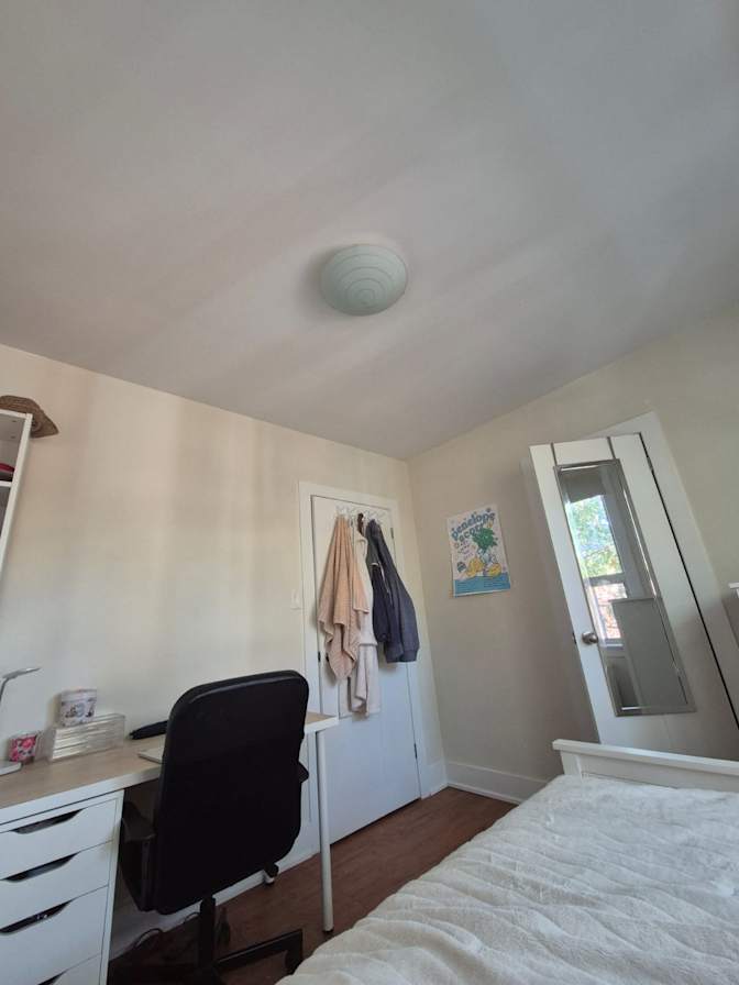 Shivangi Singh's room