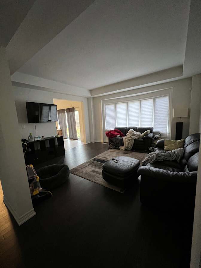 Krystil Lyttleton's room