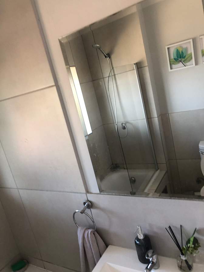 Photo of Lee's room