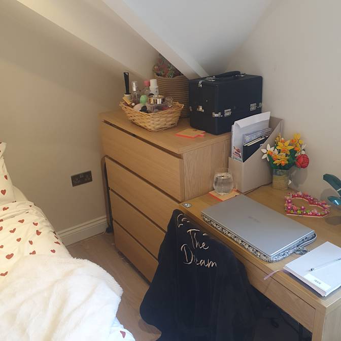 Photo of Kayleigh's room