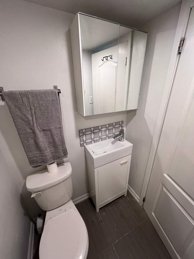 Nick Sarkovski's room