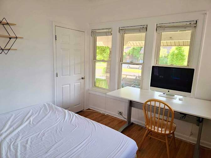 Photo of Thomas's room