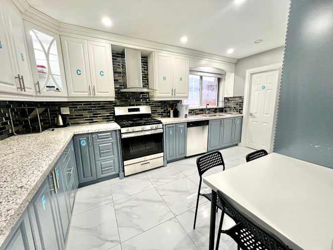 EKC Homestay Toronto's room