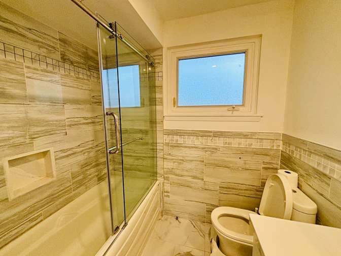 Photo of TRAN's room