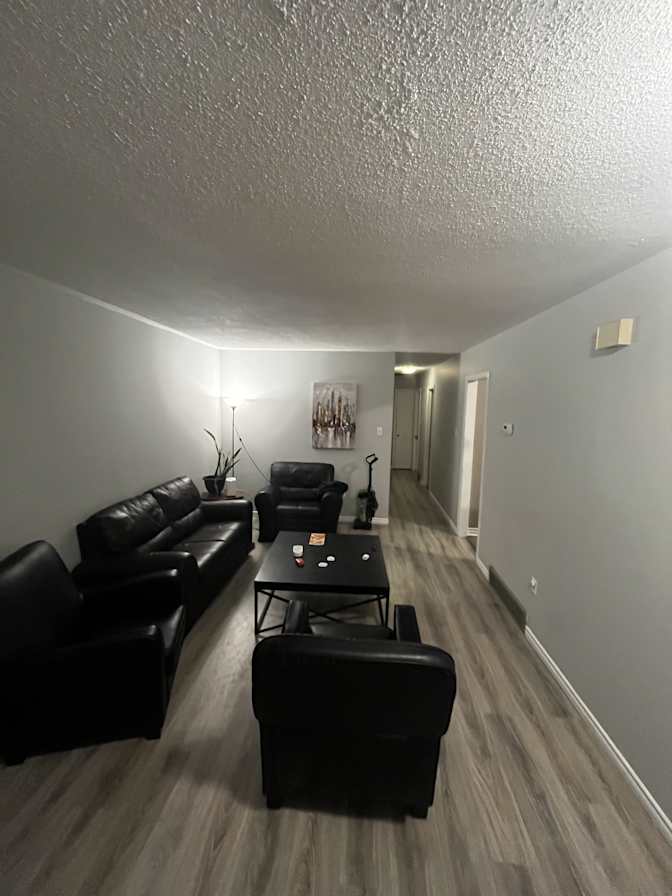 AARON J RODUNER's room