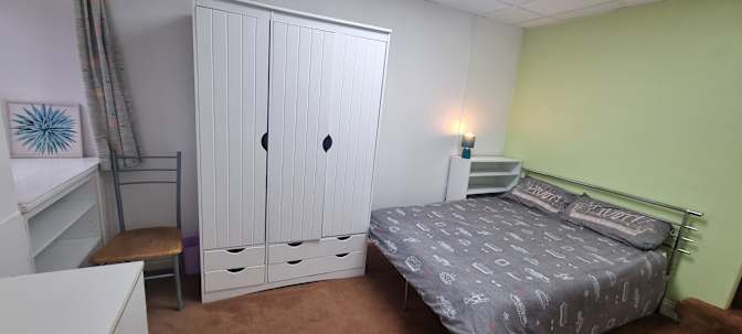 Photo of Dave's room