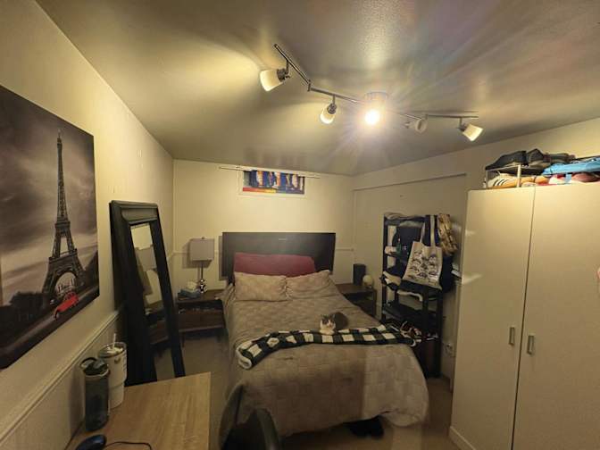 Photo of Arshad Jafri's room