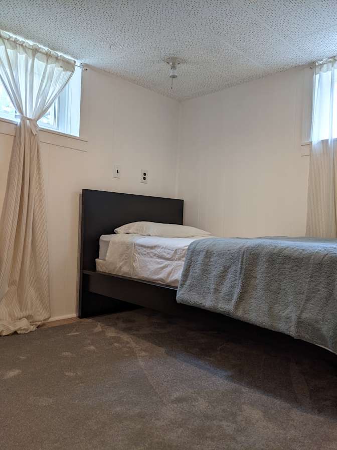 Gloria Liska-Morales's room