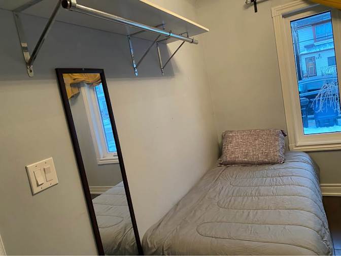 Adela Belilla's room