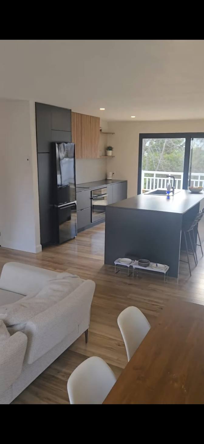 Costel Bedetse's room