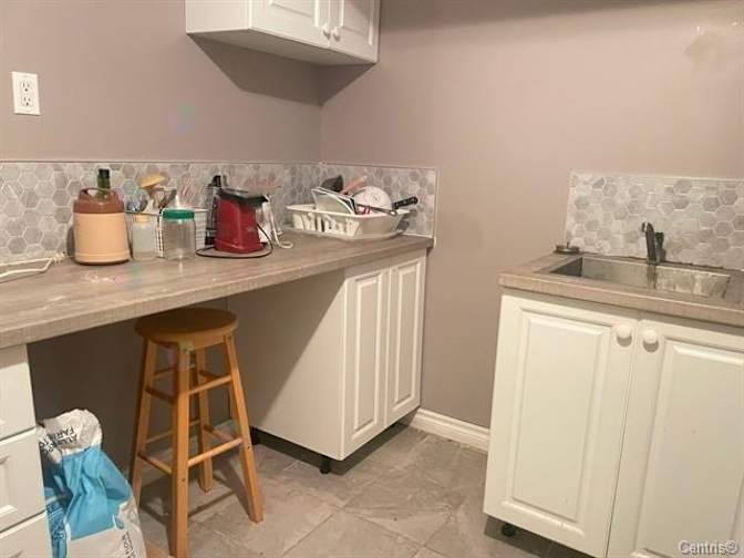 THI THANH HUE NGUYEN's room