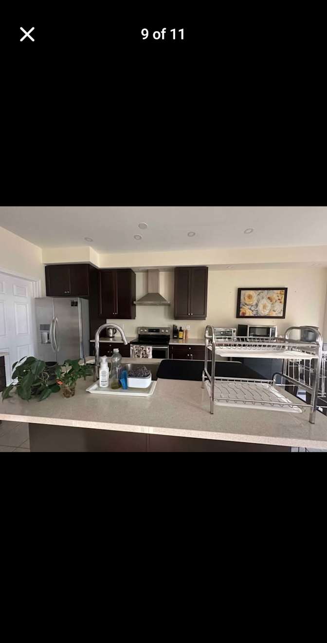 Parthipan Murugavel's room