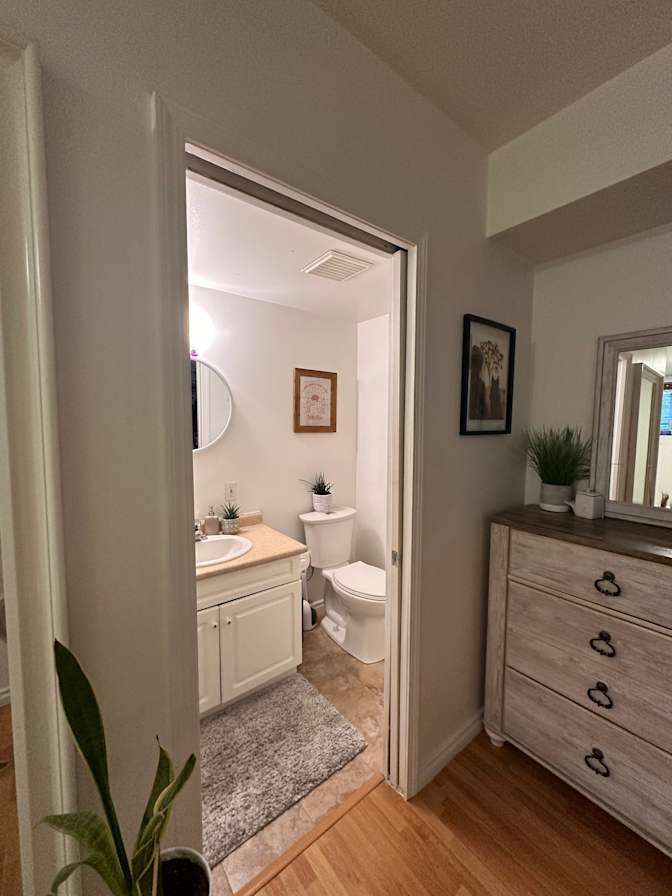 Photo of Jona's room