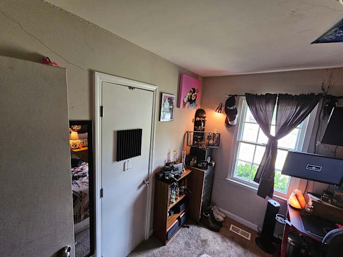 Photo of Grey's room