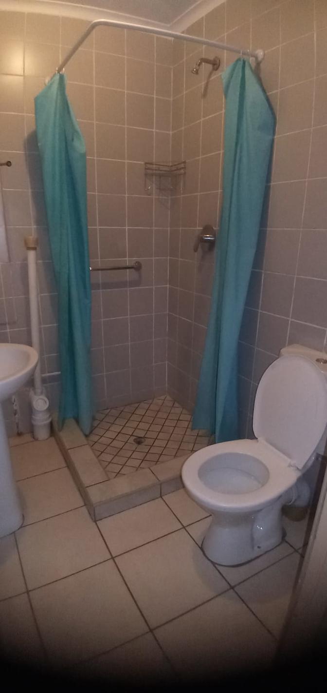 Photo of Gordon's room