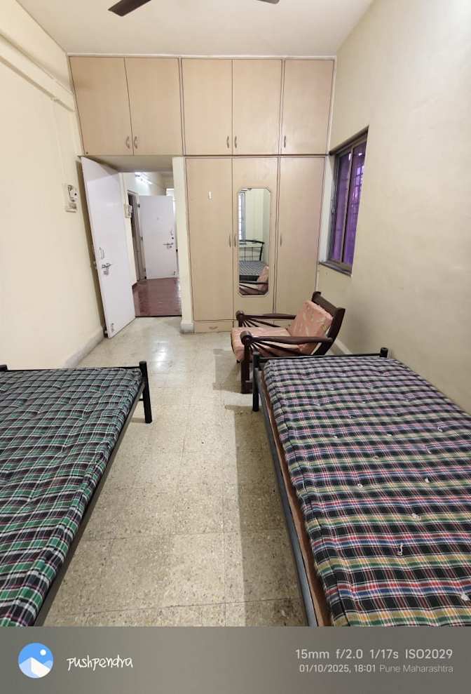 Photo of Royan Raj Laxman's room