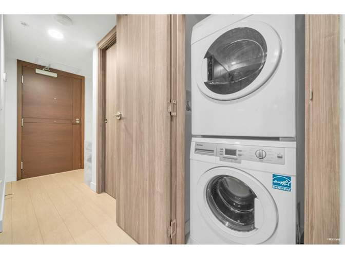 Paul (Chih-Ping)'s room