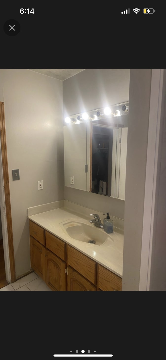Photo of Sara's room