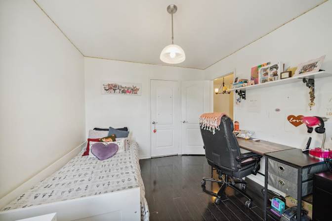 Photo of House's room