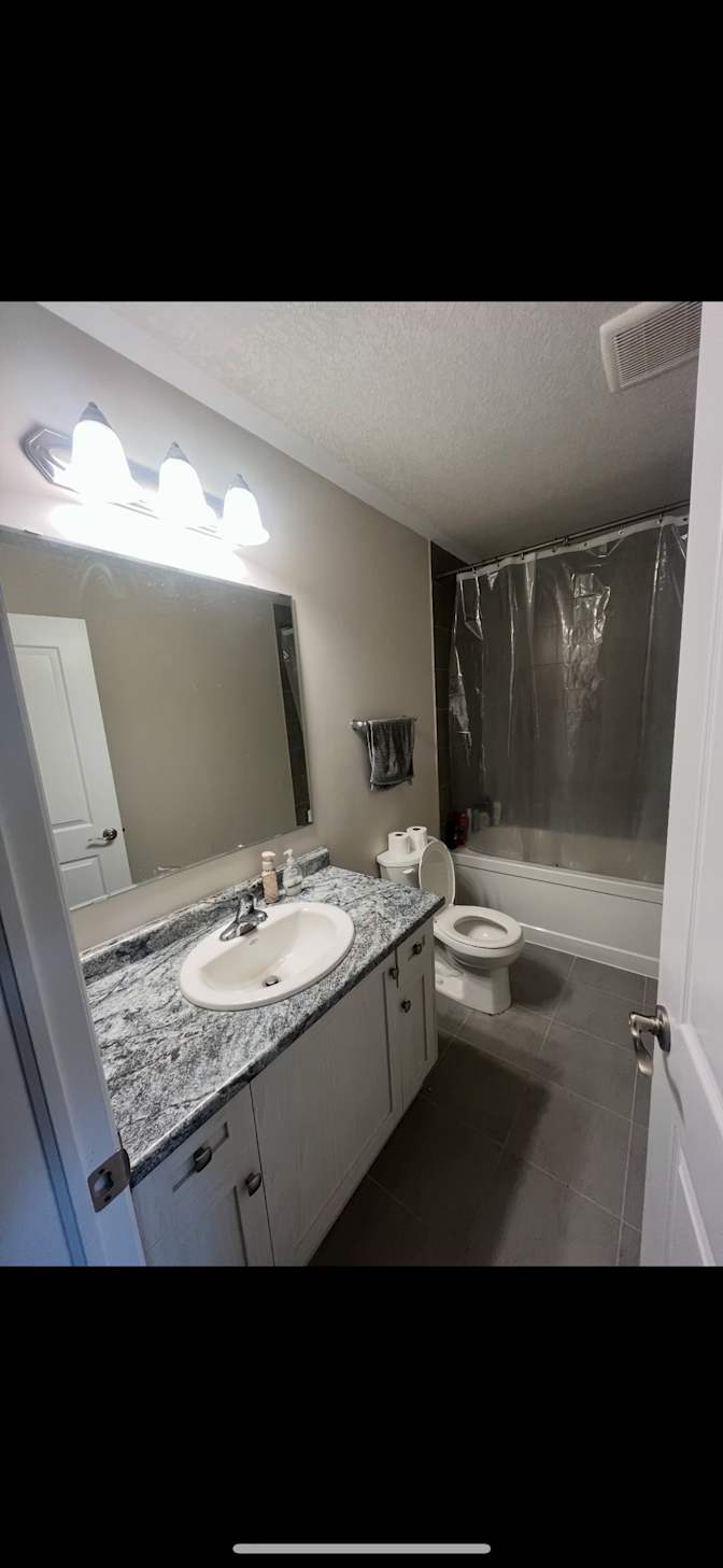 NIKOLAI TRUNOV's room