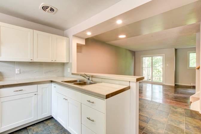 Photo of Peter Piniotes's room