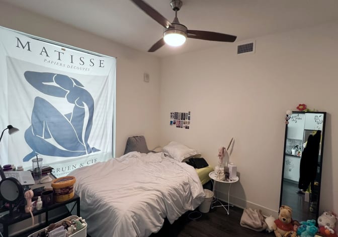 Photo of Min's room