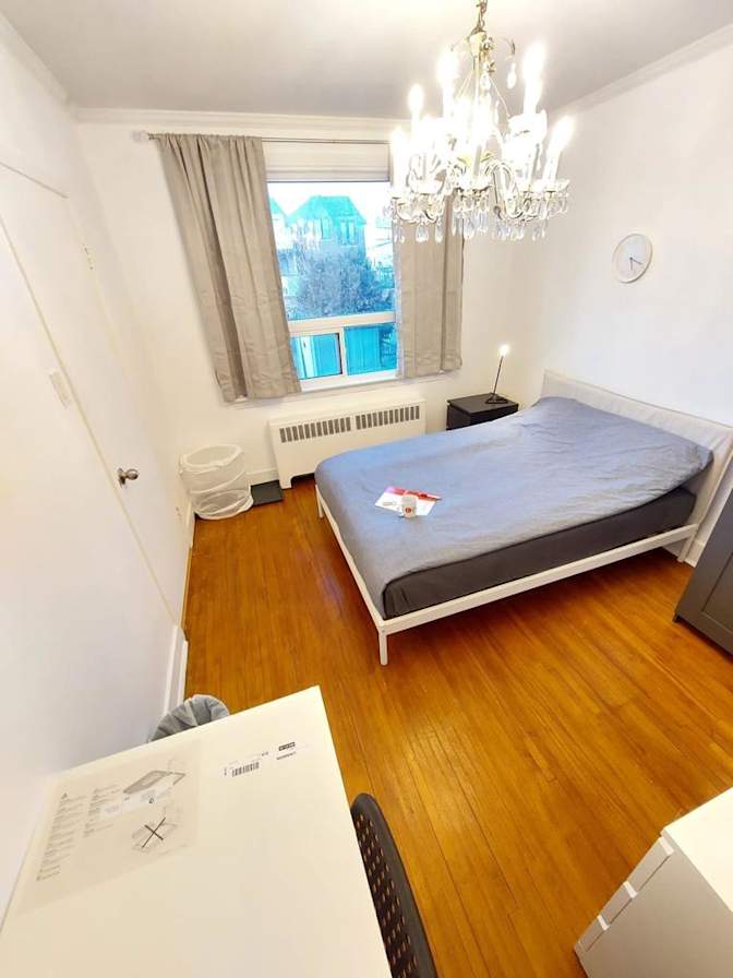 EKC Homestay Toronto's room