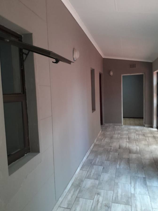 Photo of James's room