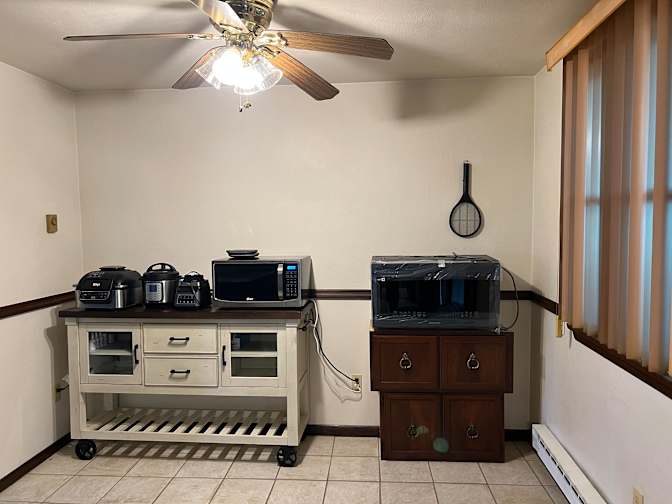 Private room to rent in share house Upper Yoder Tow...