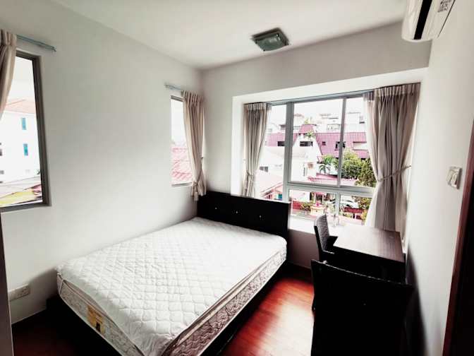 Photo of Ray's room
