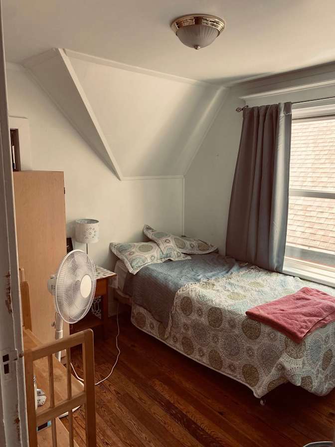 Photo of Hailey's room